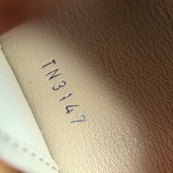 Louis Vuitton Beige Perforated Monogram Leather Key Ring - Picture 11 of 11